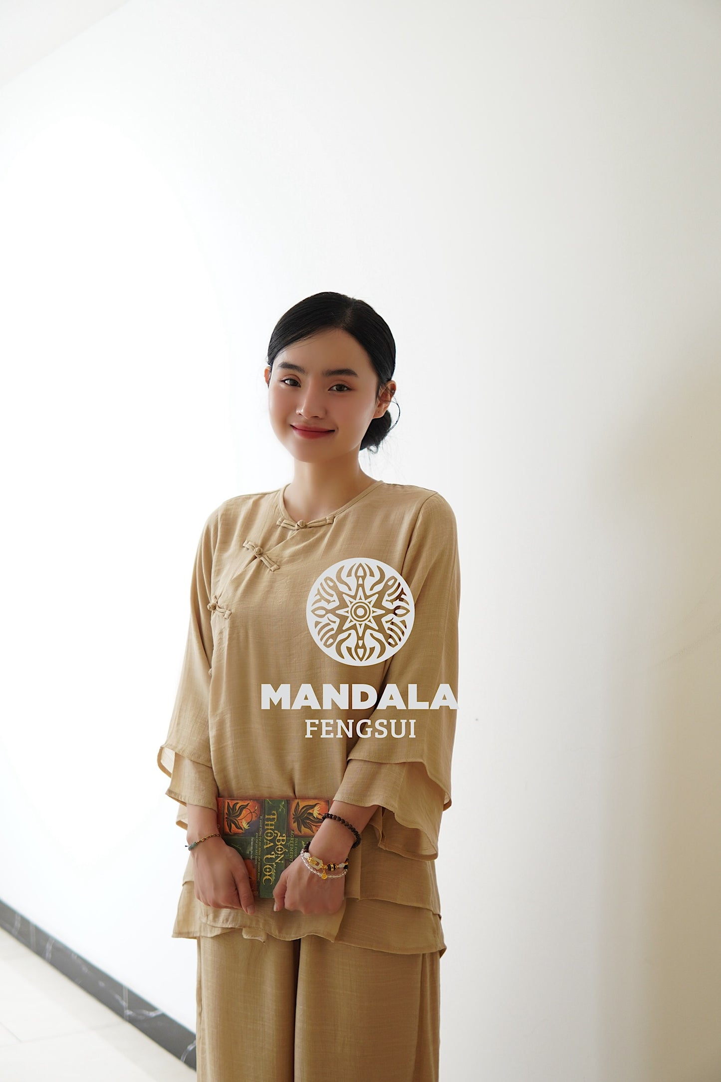 Bộ Trang Phục Vân Mai