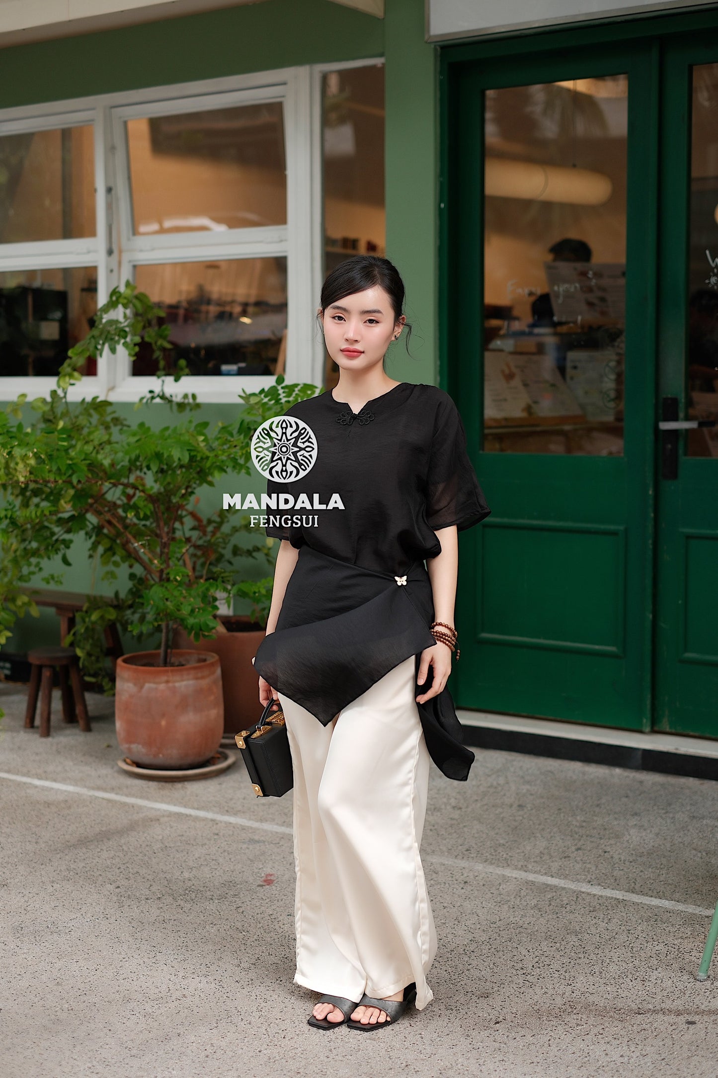 [Bản Giới Hạn] Bộ Trang Phục Áo Tơ An Đường Phối Cúc Hoa Quần Lụa | MANDALA