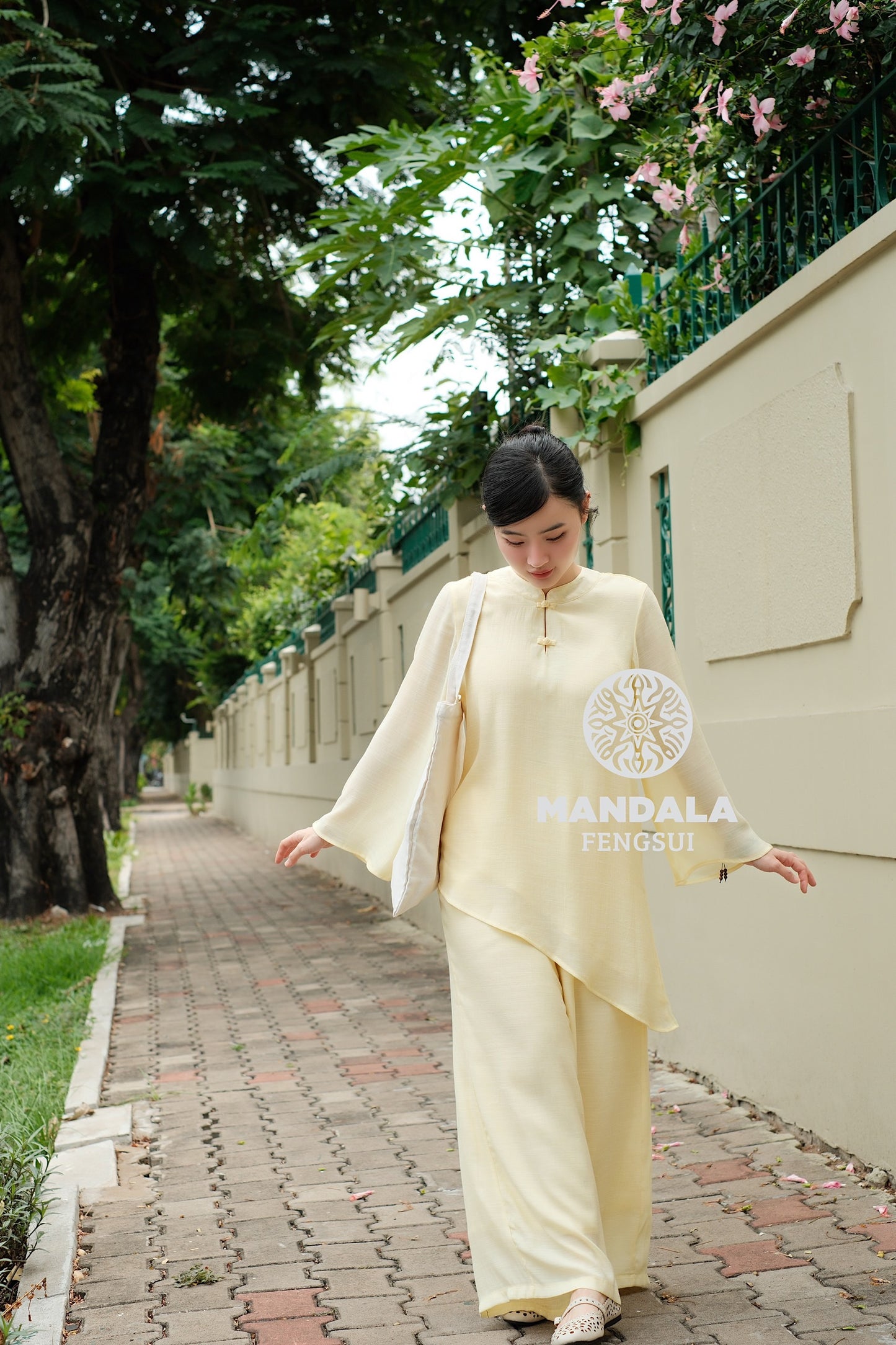 Bộ Trang Phục Họa Mi Chất Liệu Đũi Cao Cấp Màu Vàng Mơ Pastel | MANDALA